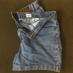 •Vintage Calvin Klein blue denim shorts•